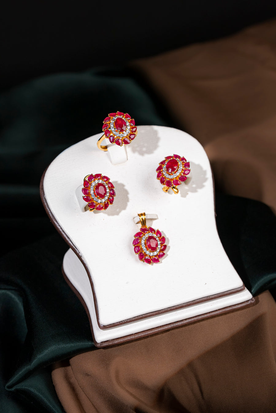 Red Harmony Set