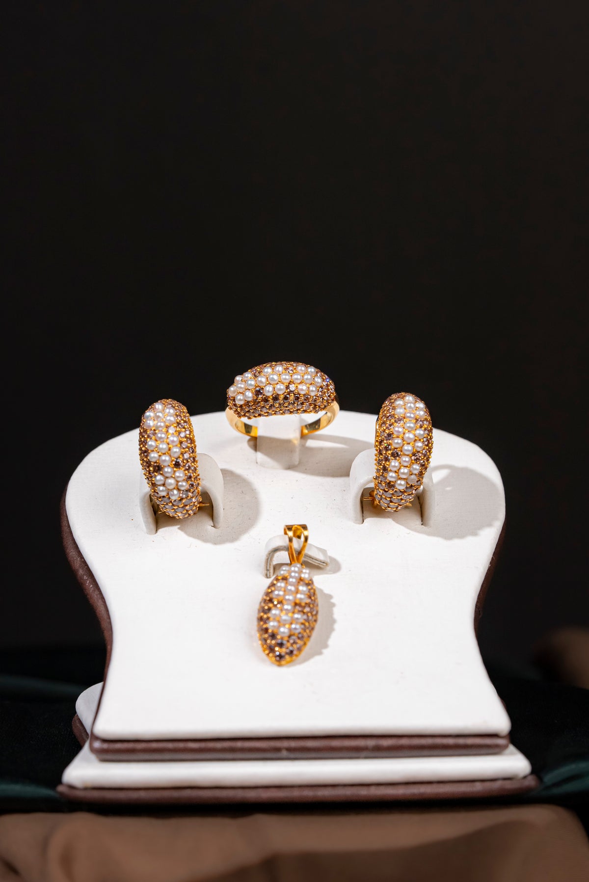Golden Pearl Cluster Set
